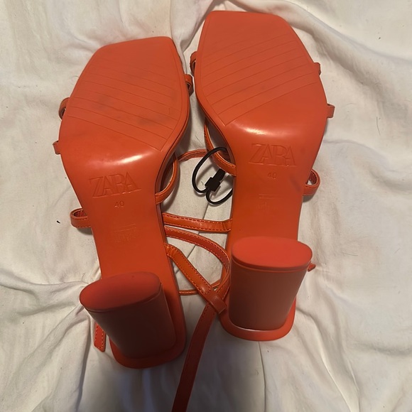 Shoes - Picture 2 of 3